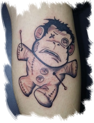Tattoo von einer Wodoopuppe